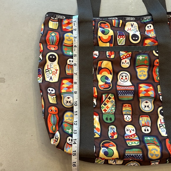 Lesportsac Tote bag with zipper closer, nesting dolls - Picture 6 of 8